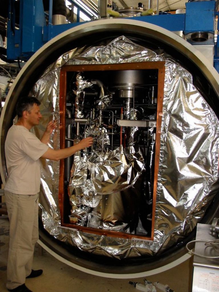 TSF : flow and cryogeny  [credit : CEA and CNRS]